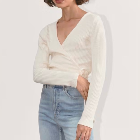 no comment NY-LA Faux Wrap Ribbed Cropped Top - Picture 2 of 10